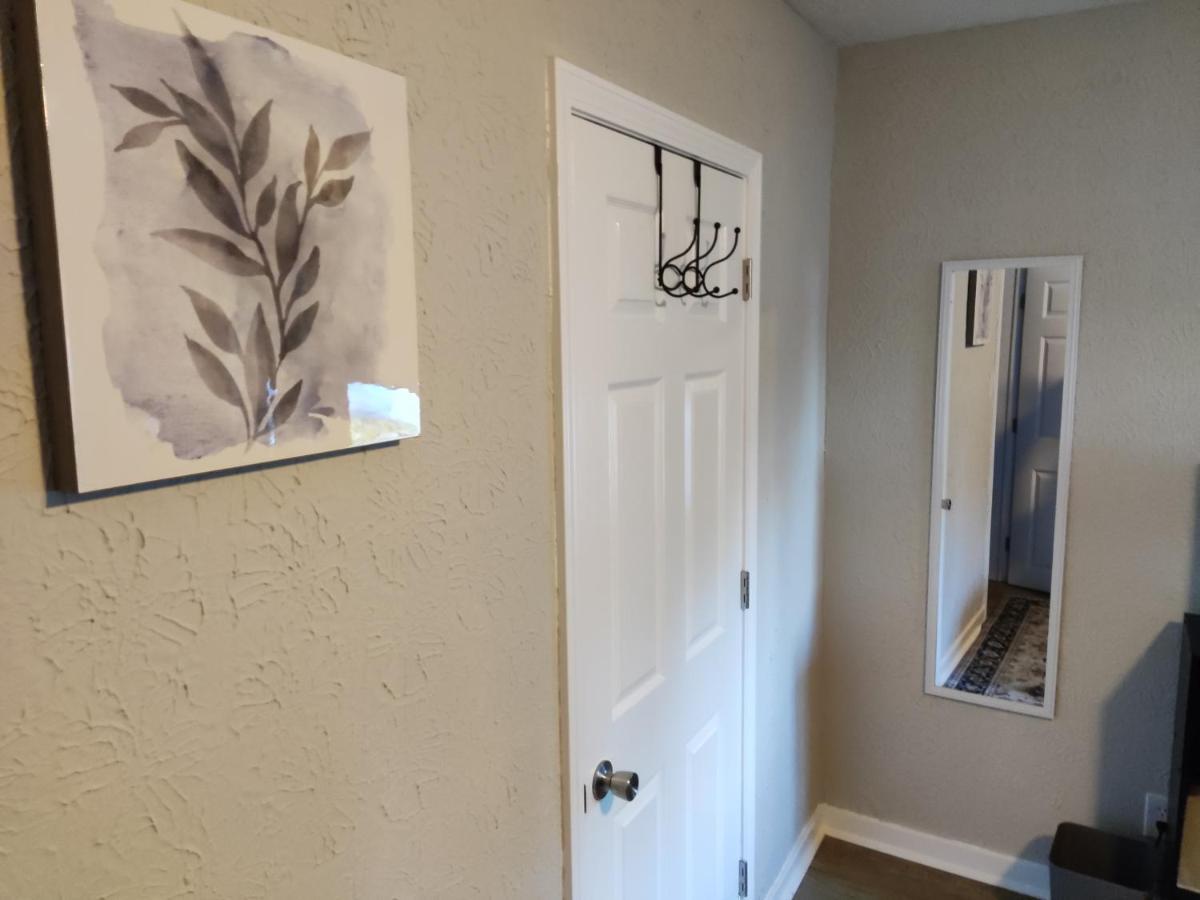 Tranquil Oasis - Private Rooms -Near Downtown Indianapolis Esterno foto