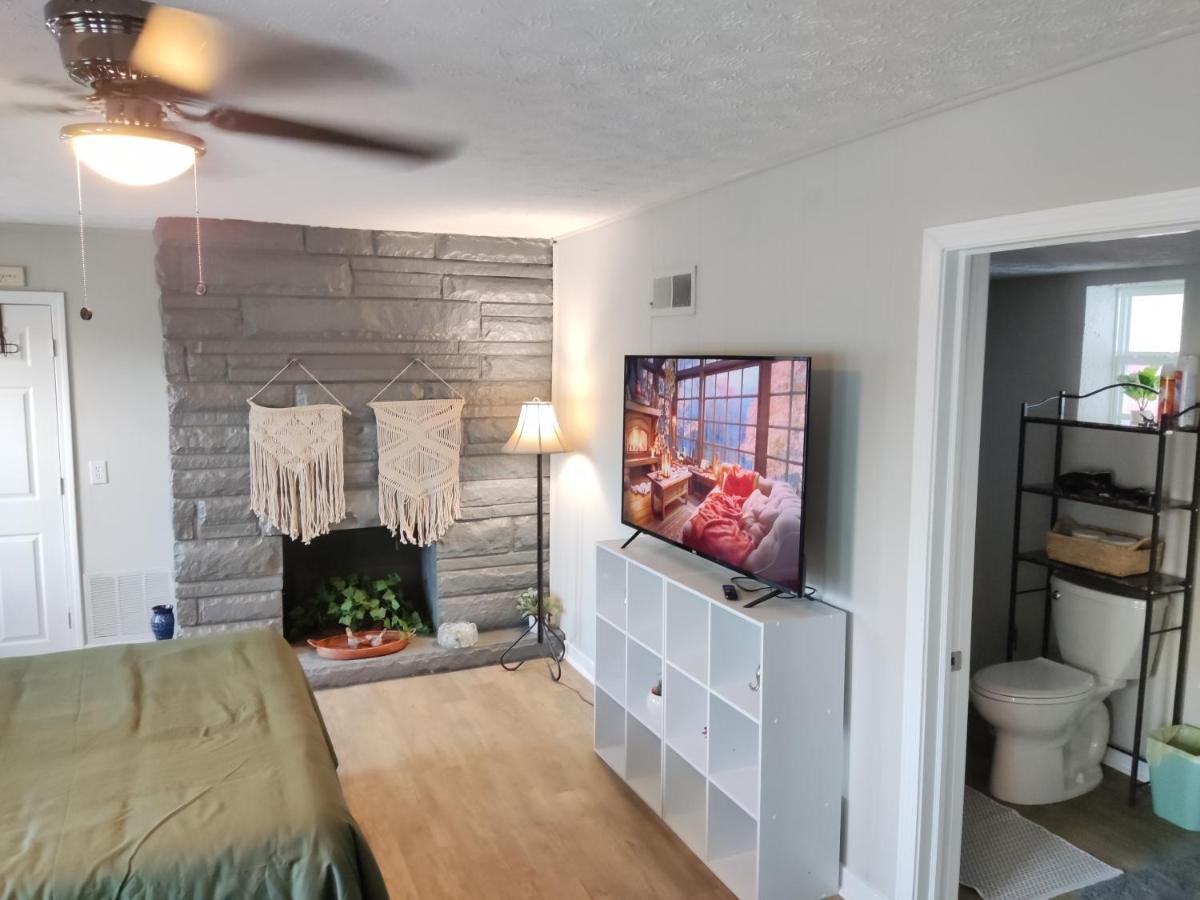 Tranquil Oasis - Private Rooms -Near Downtown Indianapolis Esterno foto