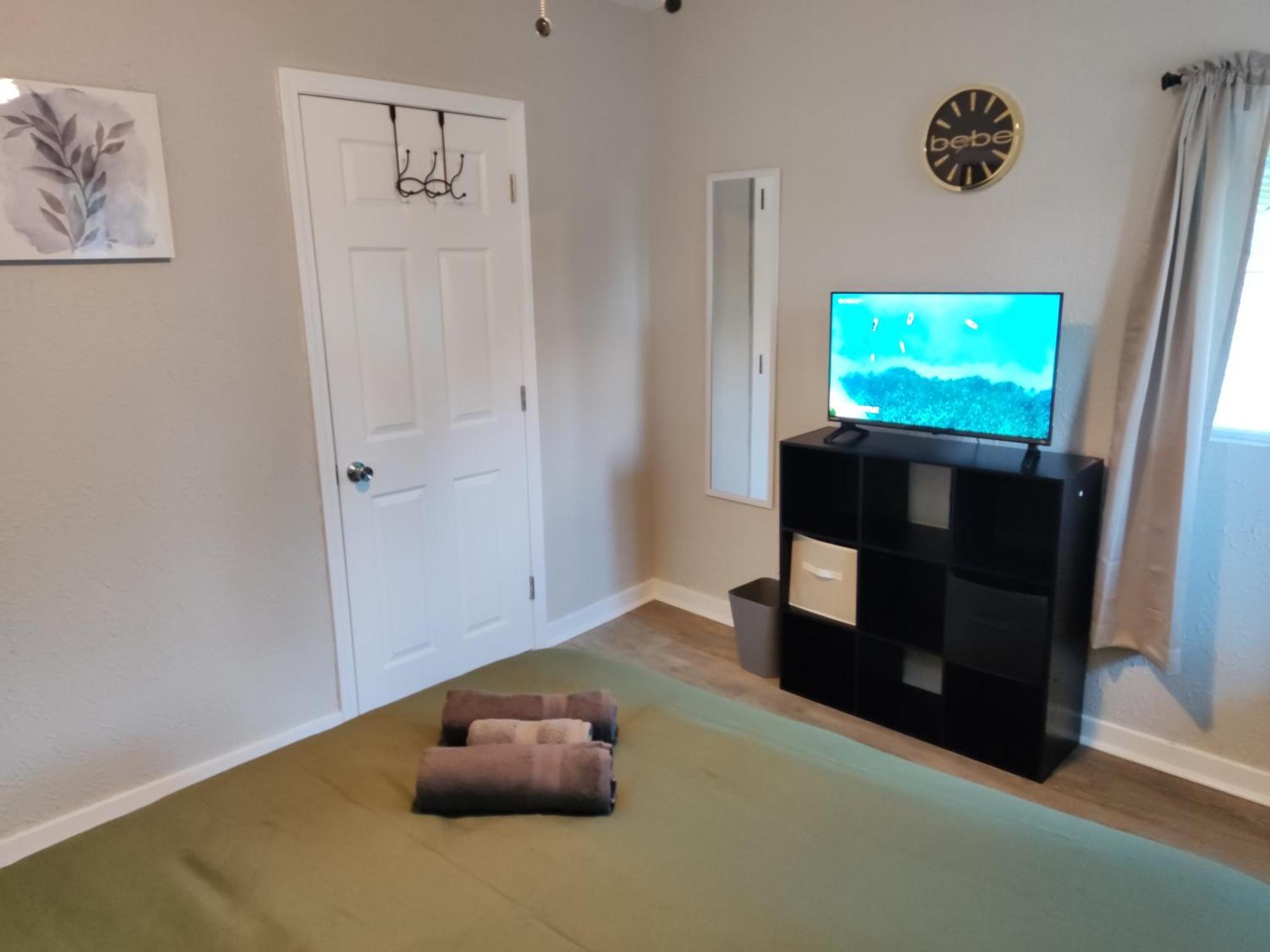 Tranquil Oasis - Private Rooms -Near Downtown Indianapolis Esterno foto