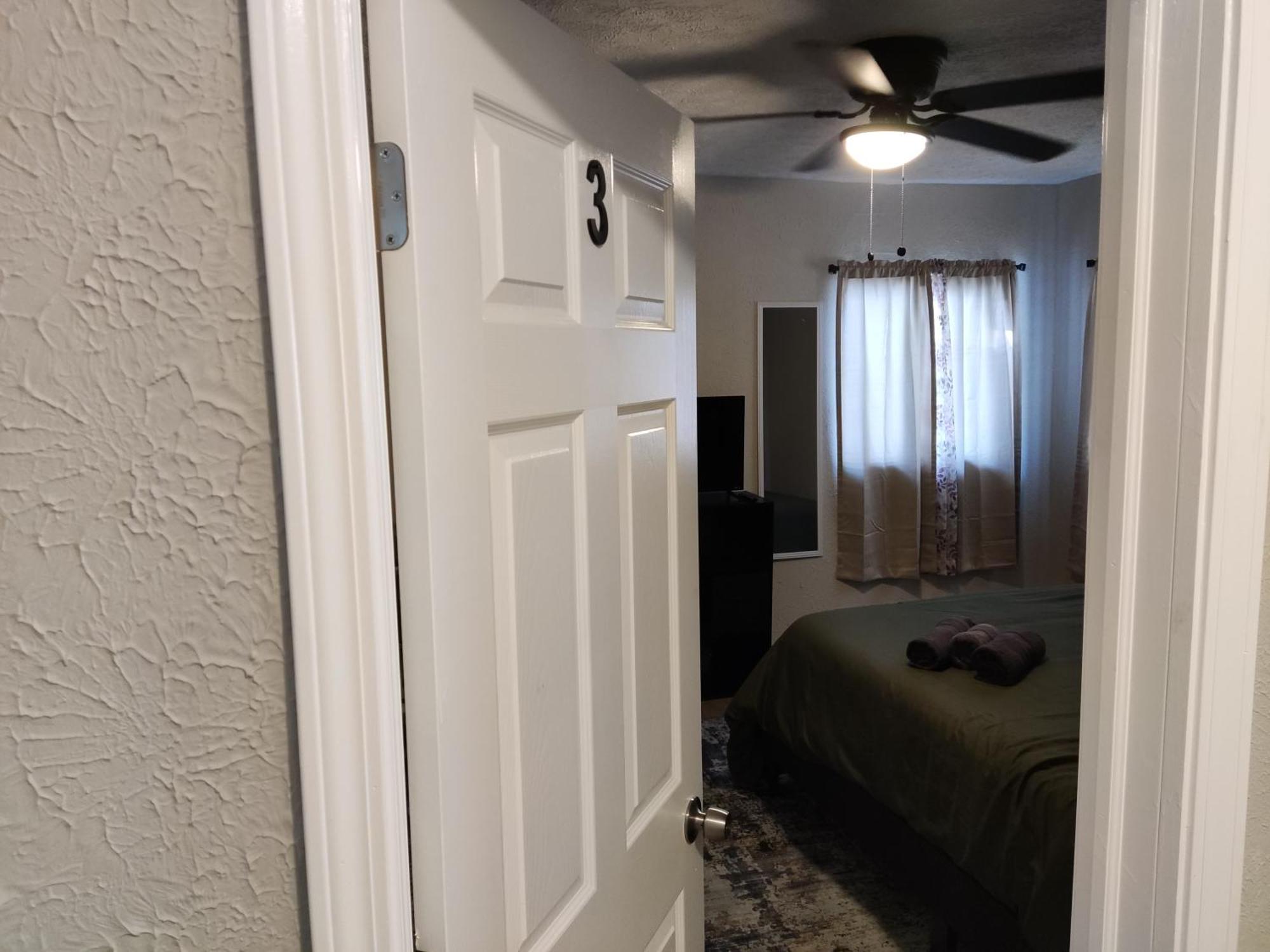 Tranquil Oasis - Private Rooms -Near Downtown Indianapolis Esterno foto