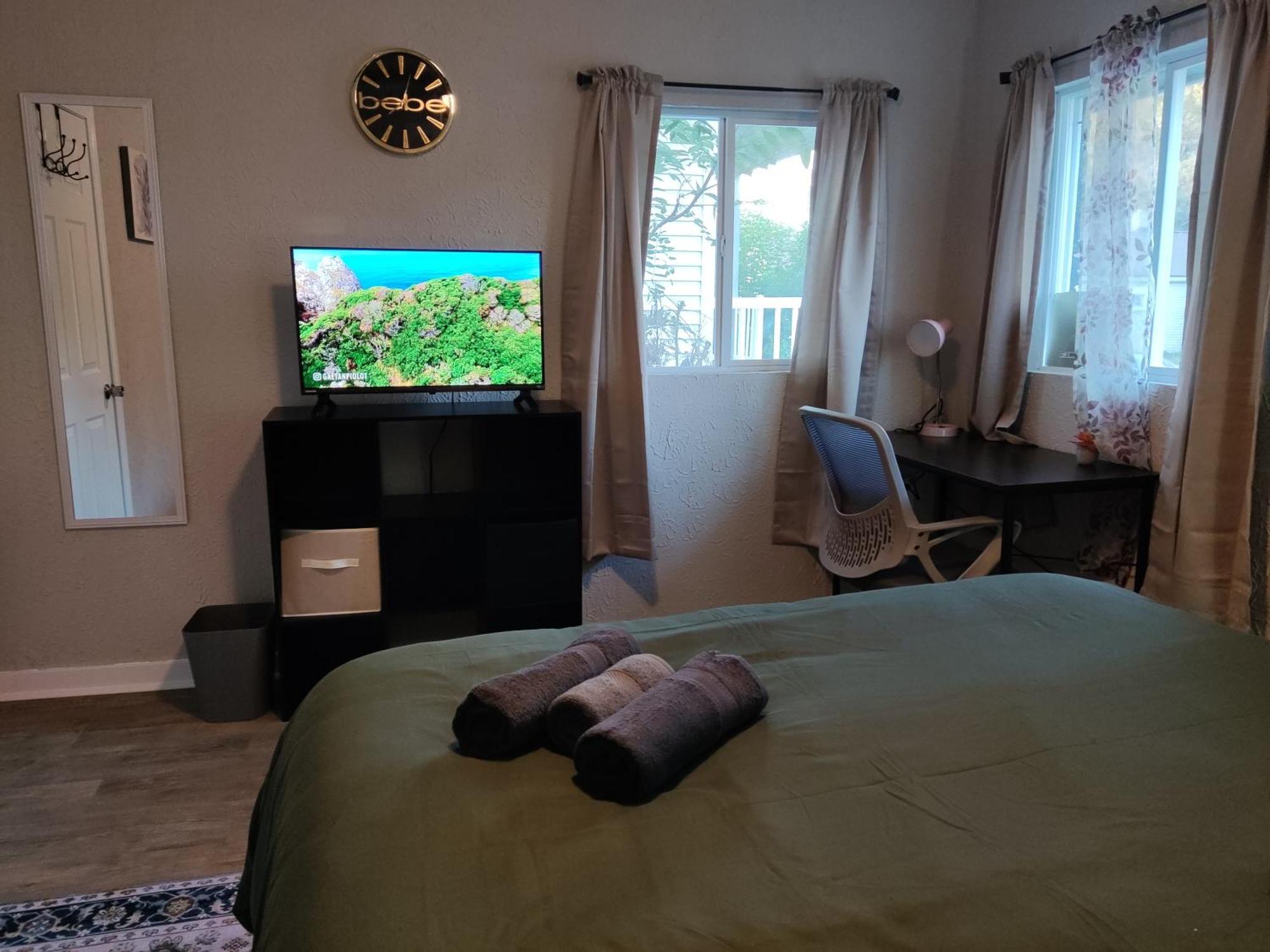 Tranquil Oasis - Private Rooms -Near Downtown Indianapolis Esterno foto
